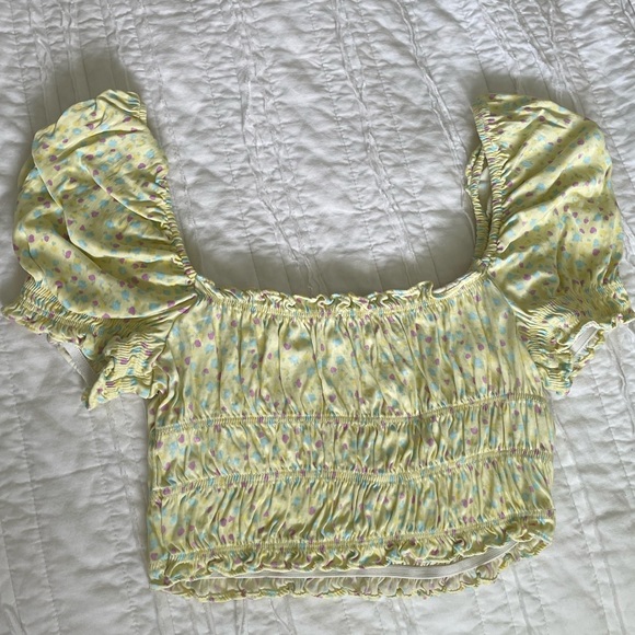 Zara Pastel Yellow Satin Effect Print Top - Picture 4 of 5